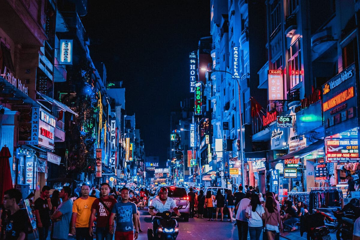Hô Chi Minh-Ville : Lune des destinations nocturnes les moins chères au monde !