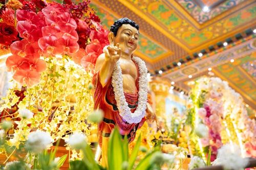 Vesak au Vietnam : comprendre la fête de la naissance du Bouddha