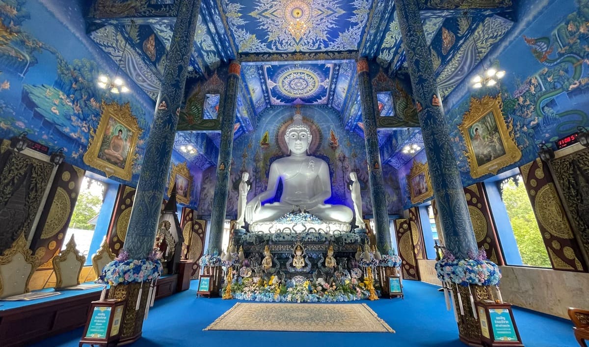 Découvrir le Temple Blue à Chiang Rai : conseils et infos pratiques