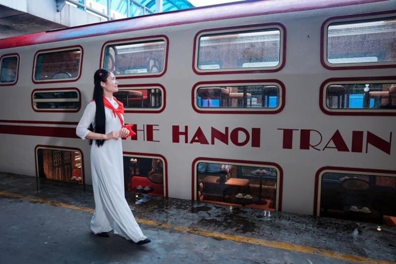 Le train touristique «Hanoï – 5 Portes», une immersion dans le passé pour la Fête nationale du Vietnam