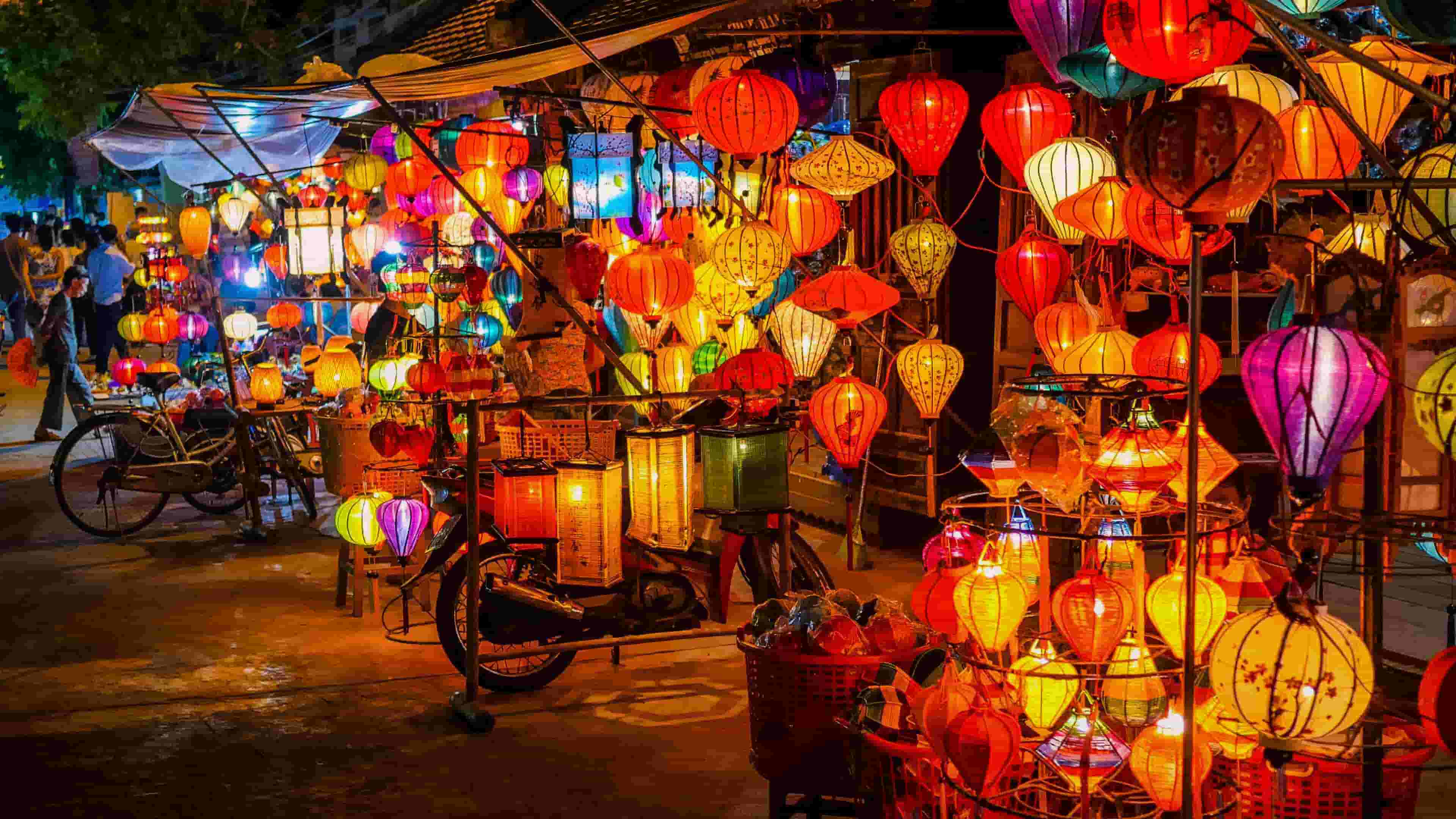 Marché de nuit, une véritable institution au Vietnam