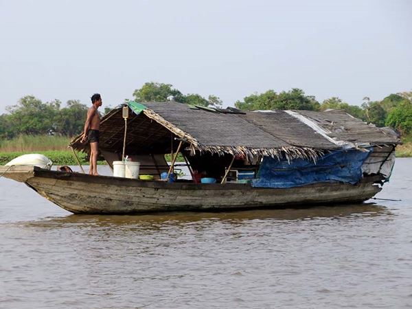 Un pêcheur cambodgien 8